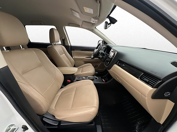 Mitsubishi Outlander 15 of 30