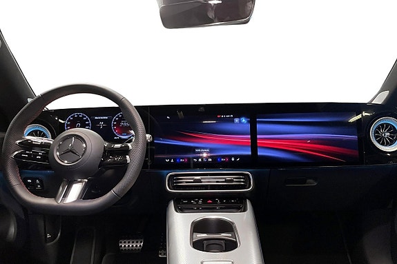 Mercedes-Benz CLA350 8 of 17