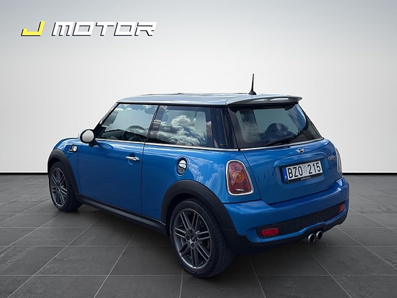 MINI Cooper S 3 of 14