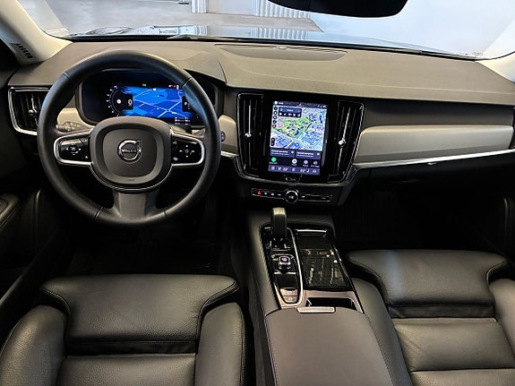Volvo V90 16 of 21