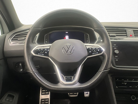 Volkswagen Tiguan 14 of 30