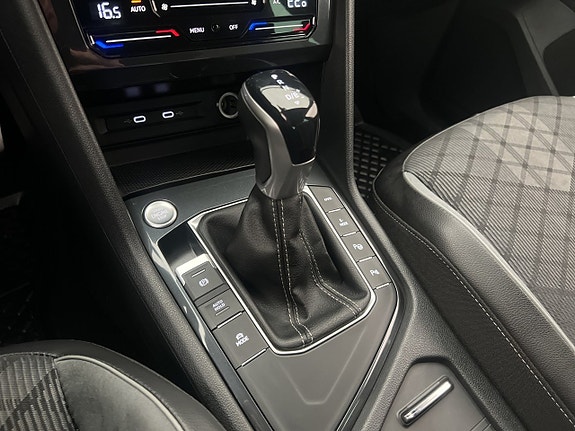 Volkswagen Tiguan 22 of 30