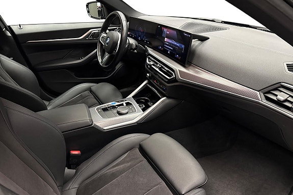 BMW i4 12 of 14