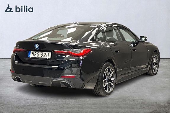 BMW i4 3 of 14