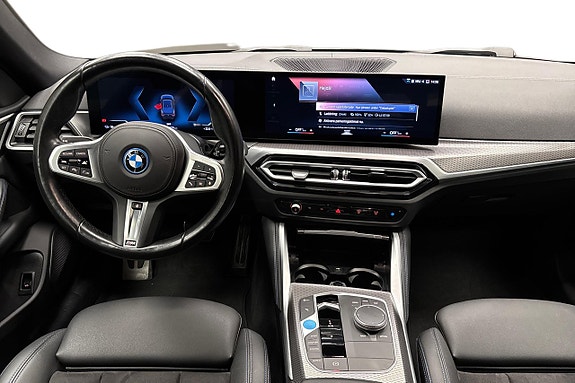 BMW i4 8 of 14