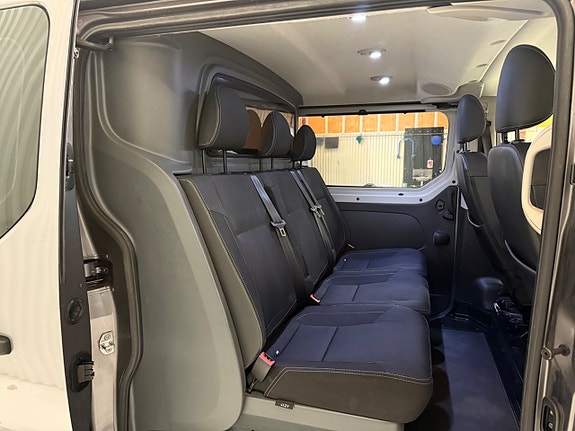 Renault Trafic 13 of 20