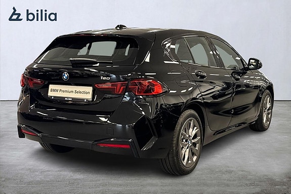BMW 120 16 of 17