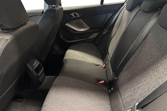 BMW 120 11 of 17