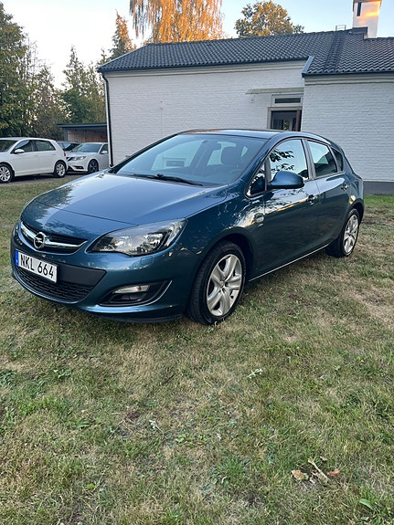 Opel Astra 3 of 12