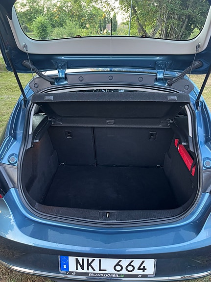 Opel Astra 10 of 12