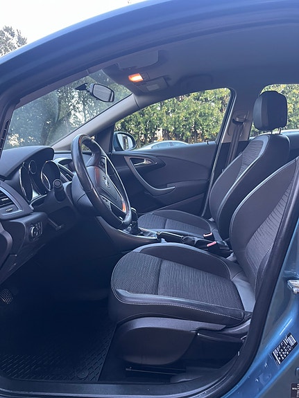 Opel Astra 6 of 12