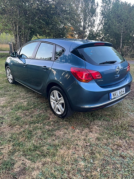 Opel Astra 5 of 12