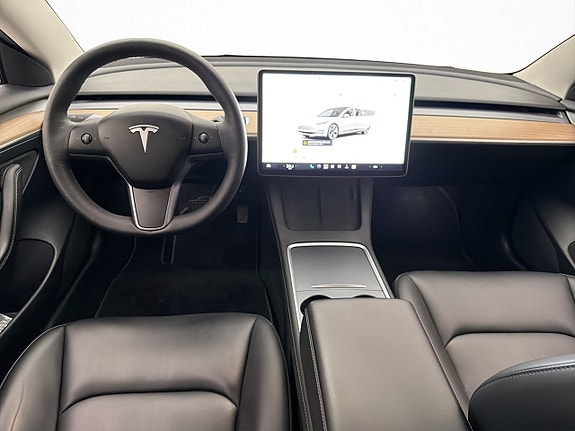 Tesla Model 3 18 of 30