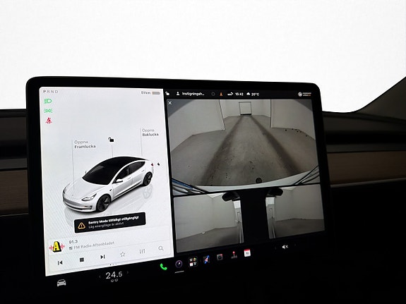 Tesla Model 3 21 of 30