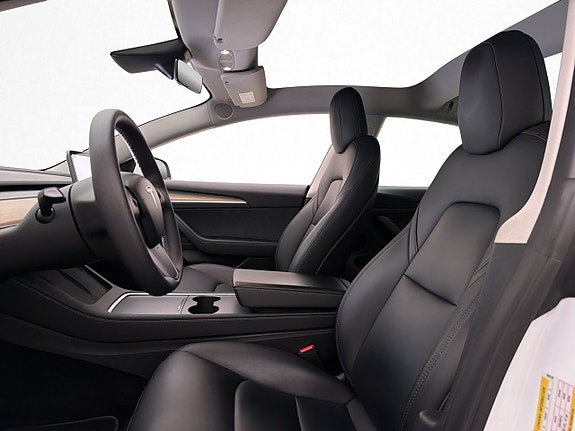 Tesla Model 3 15 of 30