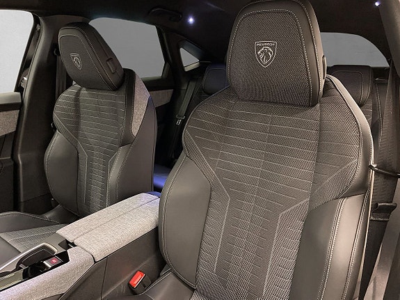 Peugeot 3008 3 of 12