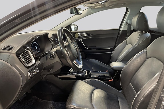 Kia Ceed 10 of 28