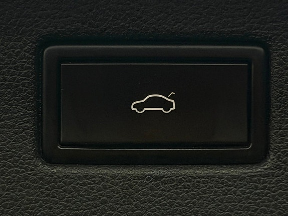 Volkswagen Tiguan 12 of 15