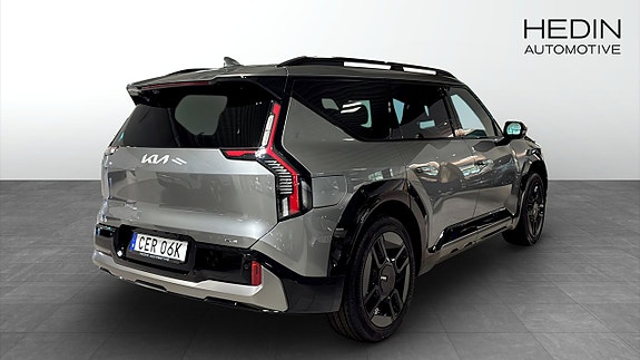 Kia EV9 2 of 12