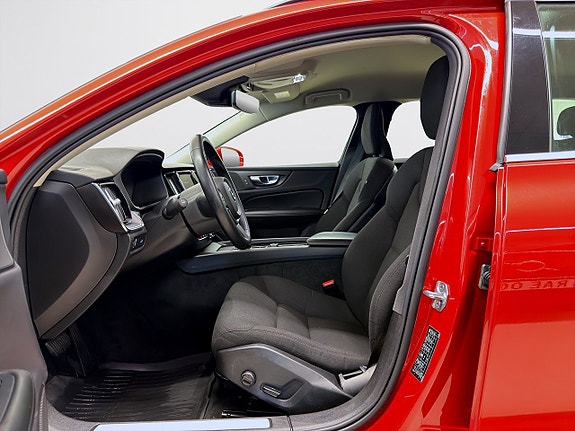 Volvo V60 7 of 17