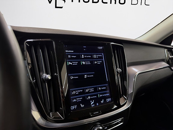 Volvo V60 12 of 17