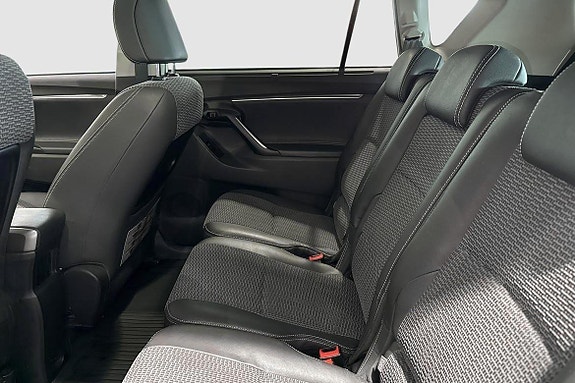 Toyota Verso 8 of 11