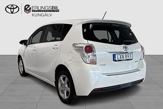 Toyota Verso 2 of 11