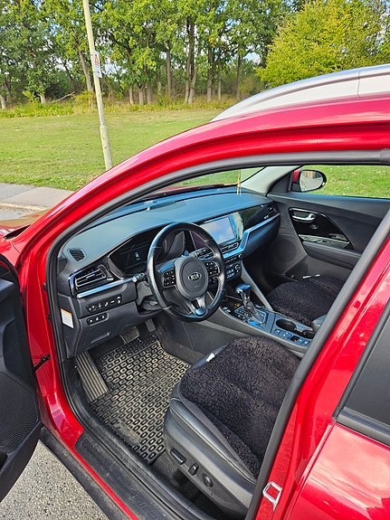 Kia Niro 4 of 6