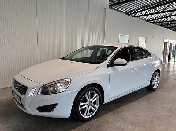 Volvo S60 4 of 20