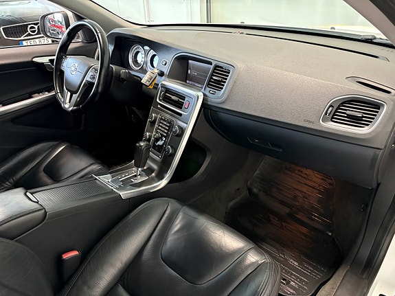 Volvo S60 12 of 20