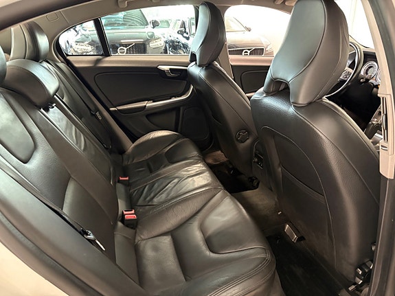 Volvo S60 18 of 20