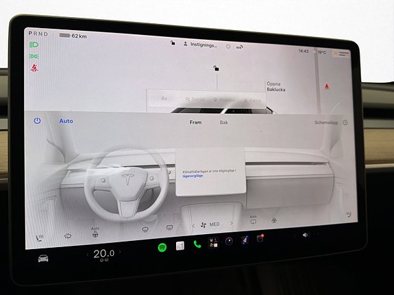 Tesla Model Y 26 of 30