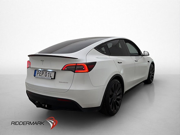 Tesla Model Y 8 of 30