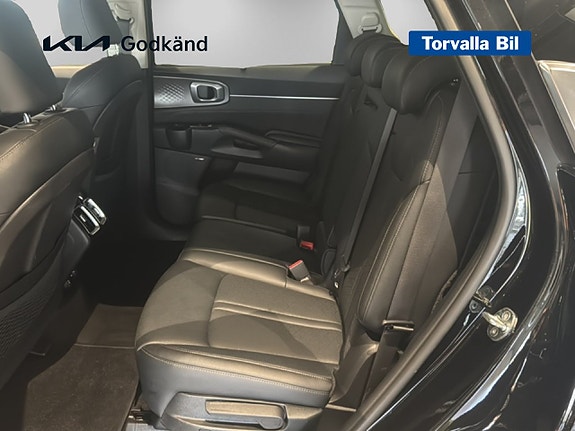 Kia Sorento 9 of 14