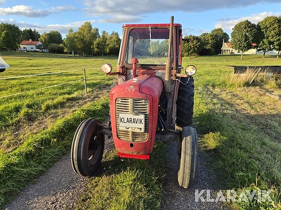Veterantraktor Massey Ferguson 35 X 5 of 6