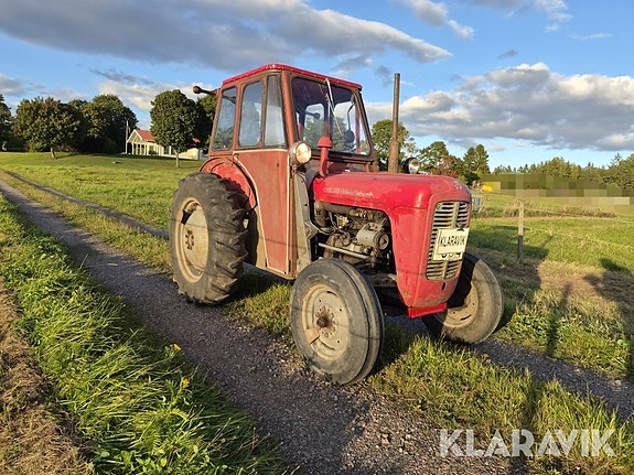 Veterantraktor Massey Ferguson 35 X 6 of 6
