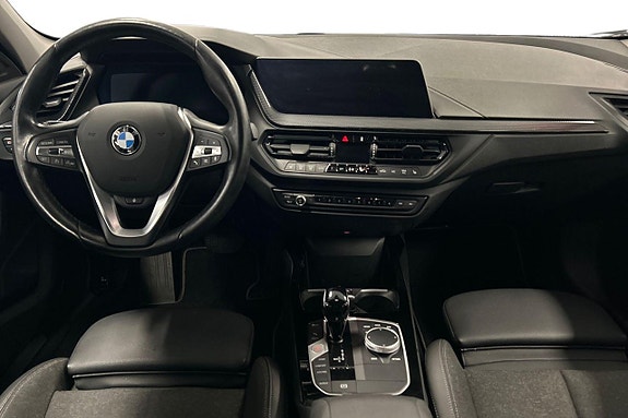 BMW 118i 8 of 18