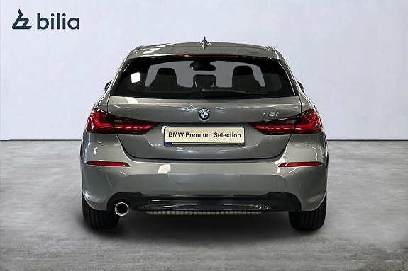 BMW 118i 4 of 18
