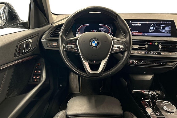 BMW 118i 9 of 18