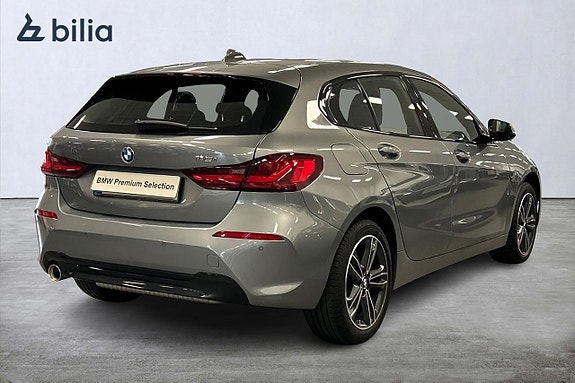 BMW 118i 16 of 18