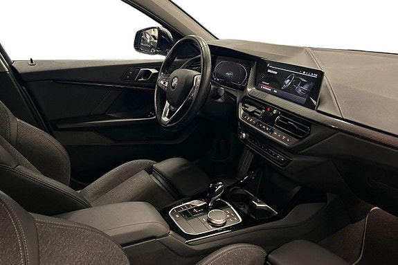 BMW 118i 6 of 18