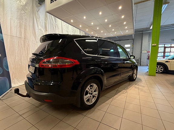 Ford S-MAX 4 of 12
