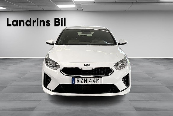 Kia ProCeed 2 of 22