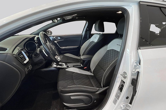 Kia ProCeed 8 of 22