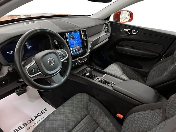 Volvo XC60 7 of 26