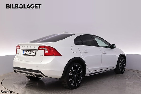 Volvo S60 Cross Country 3 of 23