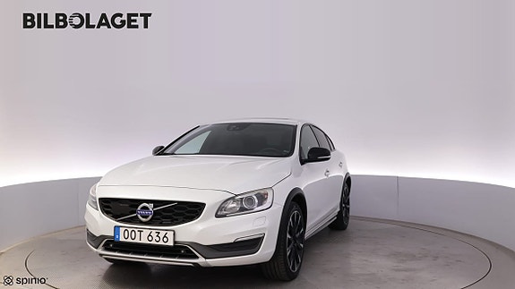 Volvo S60 Cross Country 23 of 23