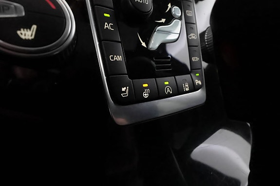 Volvo S60 Cross Country 10 of 23
