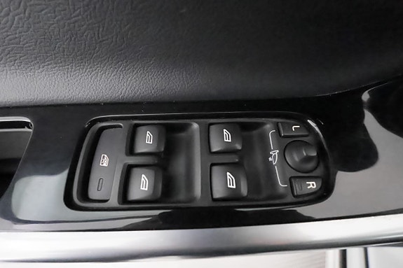 Volvo S60 Cross Country 16 of 23