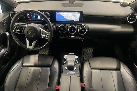 Mercedes-Benz A180 12 of 15